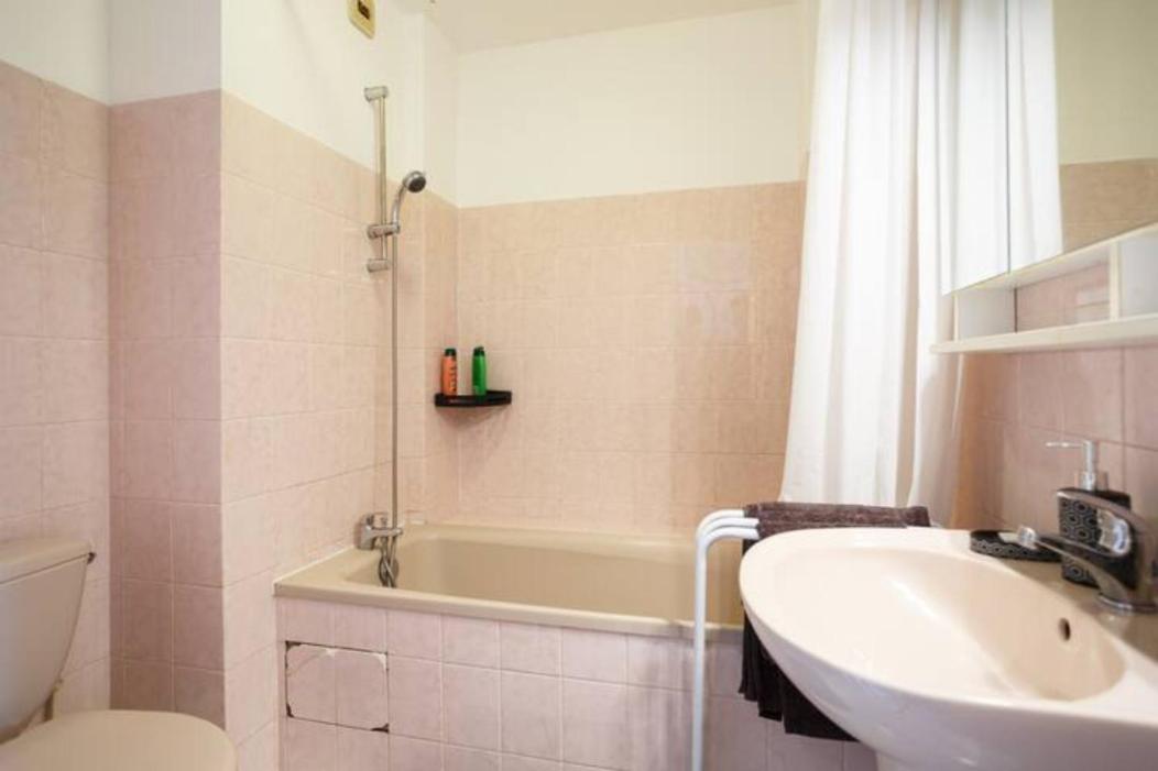 Appartement Cozy : 10/15 Min Des Champs Elysee Sartrouville Buitenkant foto